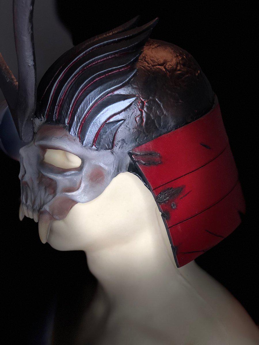 $500 Mortal Kombat Statue Lets You Take Shao Kahn's Helmet Off - GameSpot